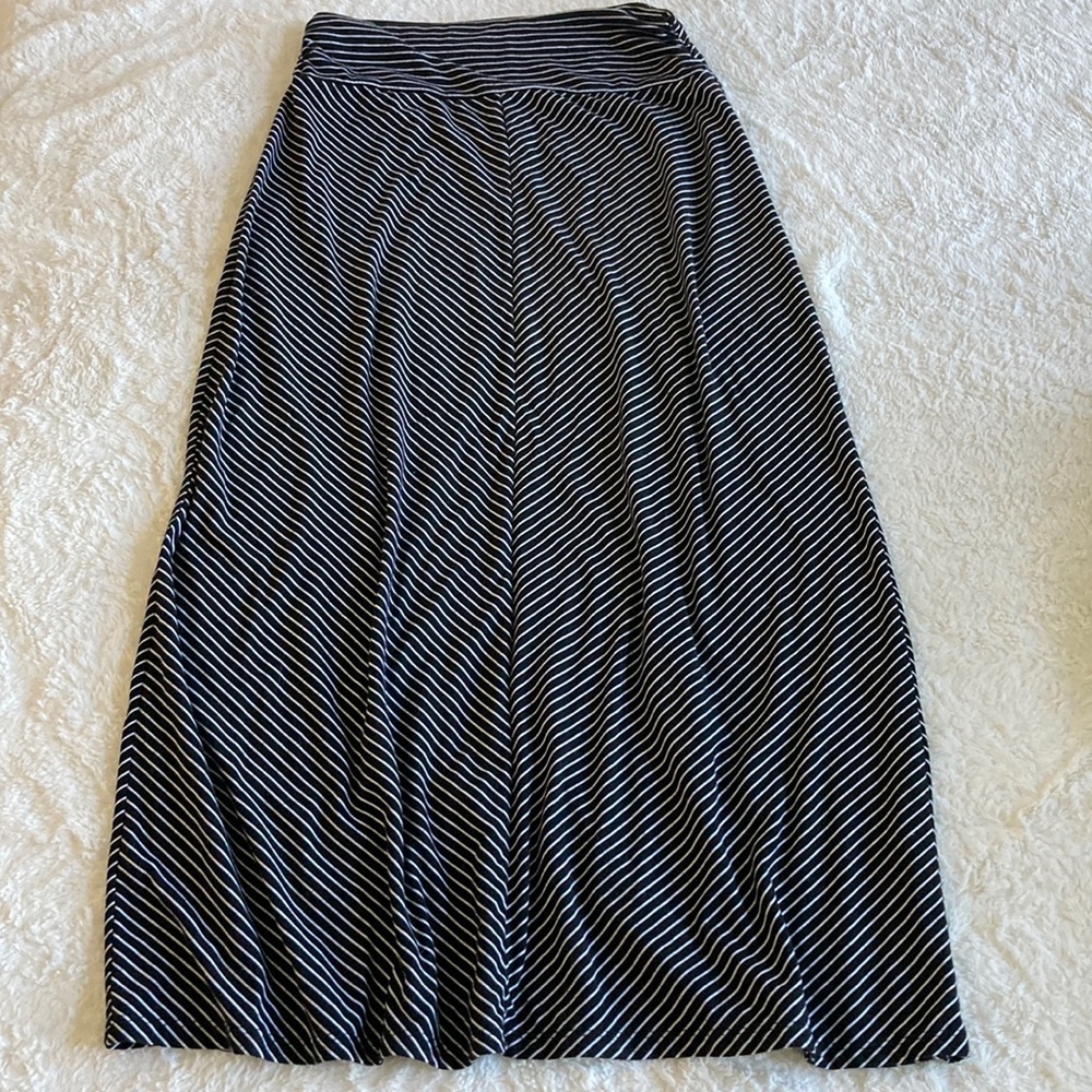 Black and white striped maxi skirt